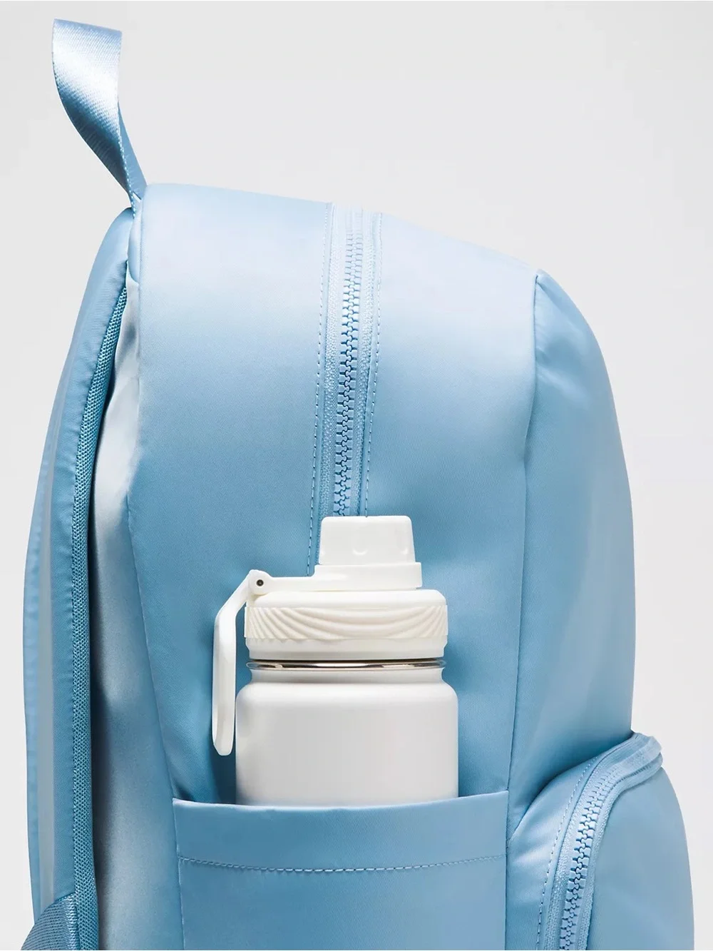 Lululemon Everywhere Backpack 22L- Dreamy Blue/Wacky Khaki